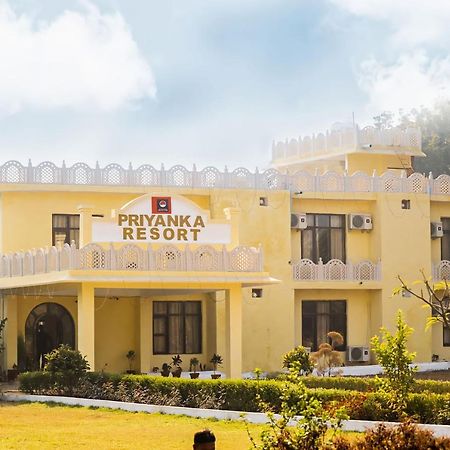Priyanka Resort Khajurāho エクステリア 写真