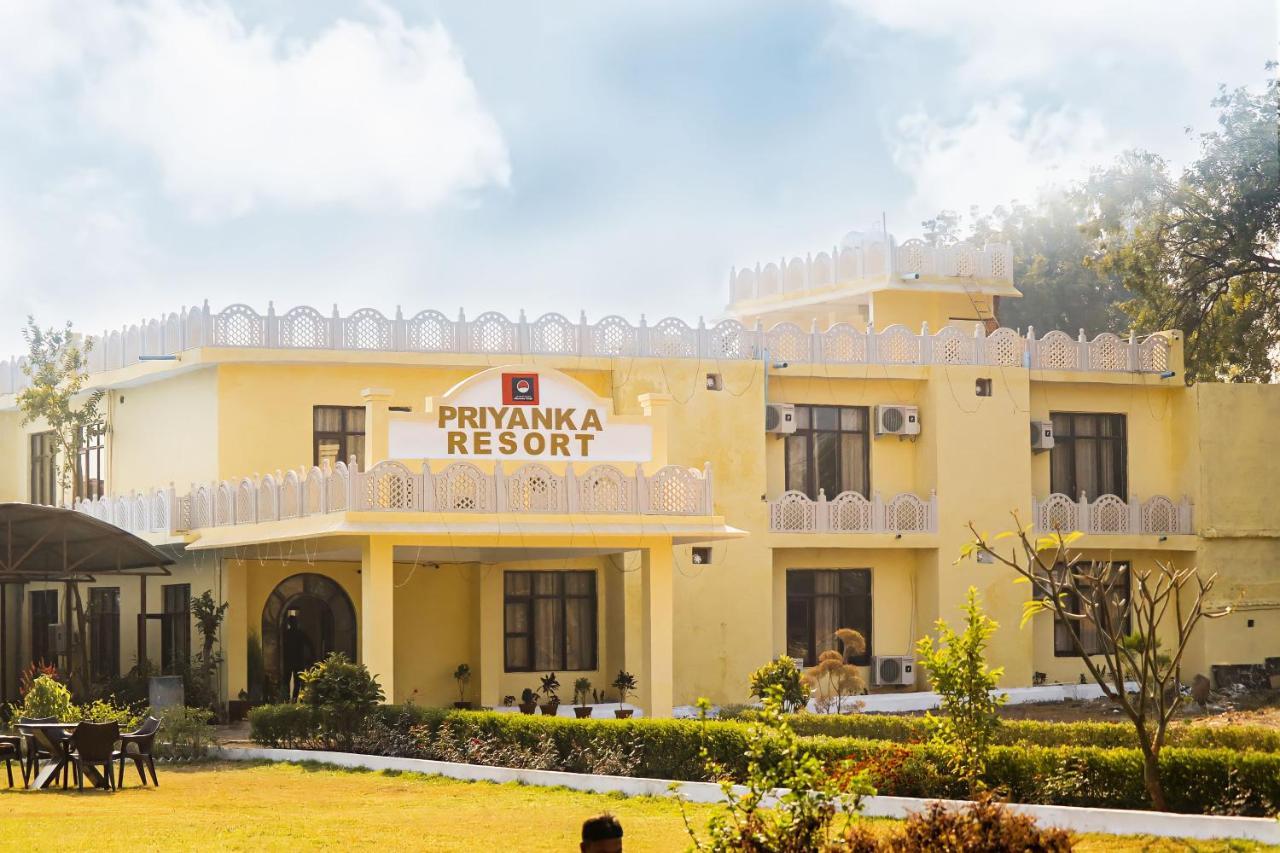 Priyanka Resort Khajurāho エクステリア 写真
